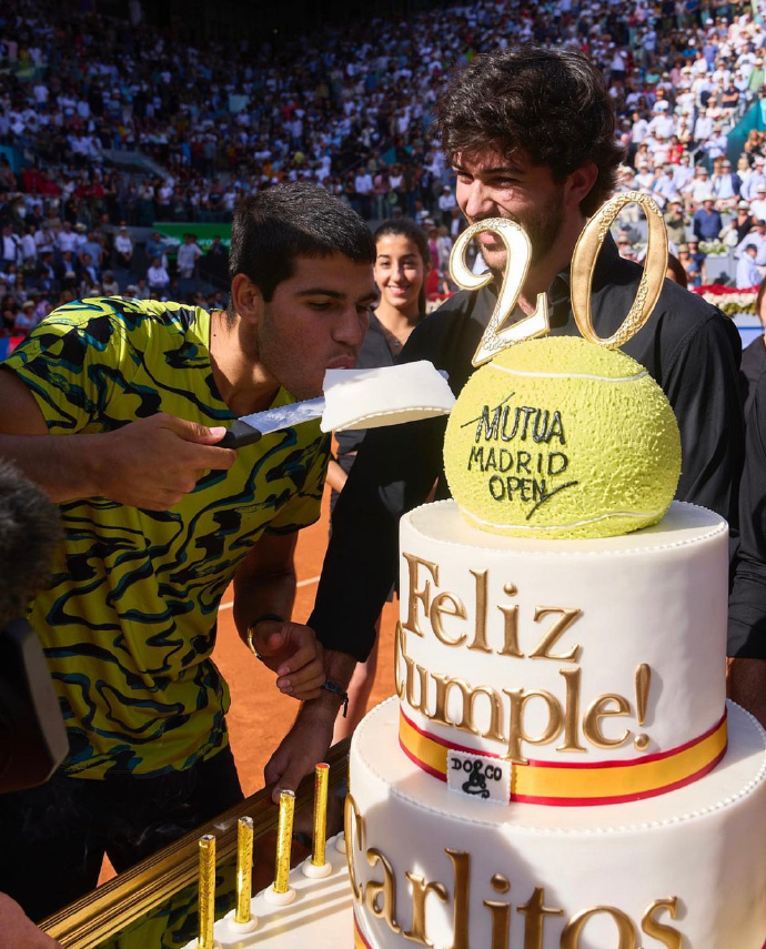 包含蒂姆赛事官方发布关键助攻新规，热火争议不断！的词条开云体育官方网